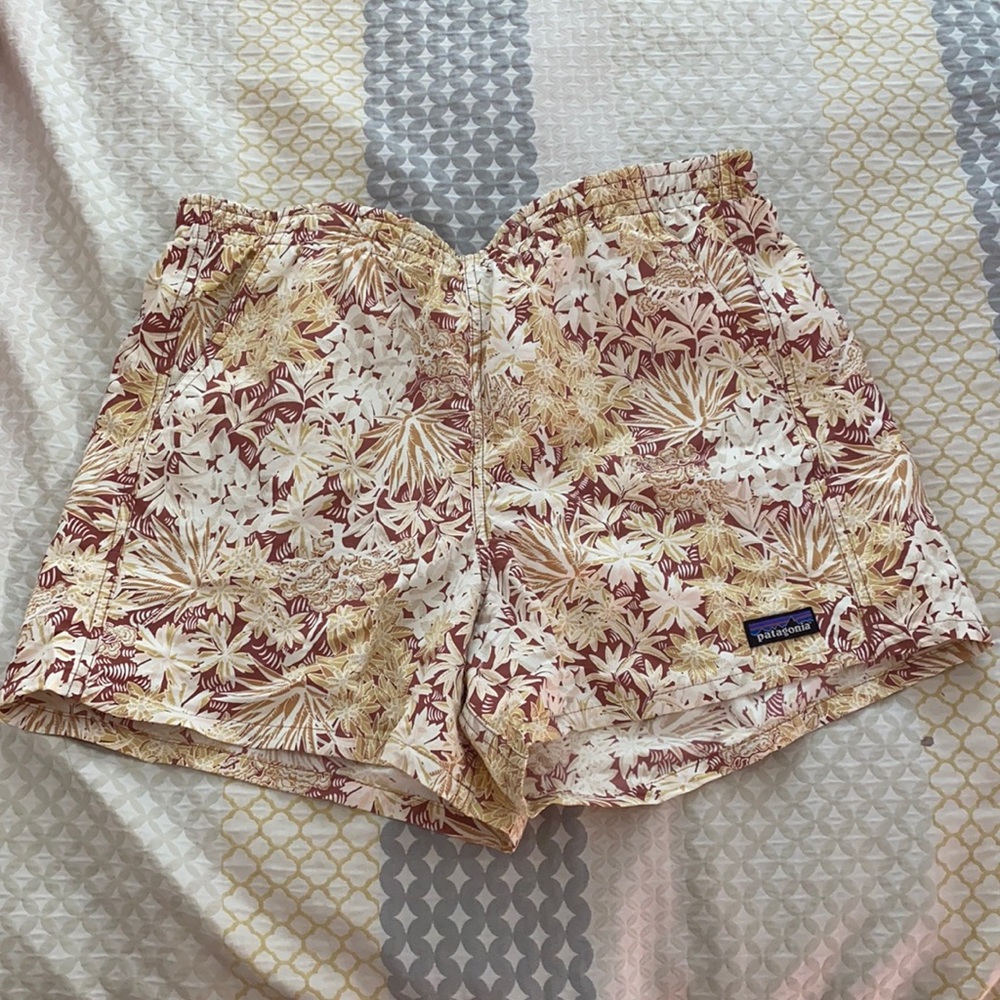 Patagonia women’s baggies